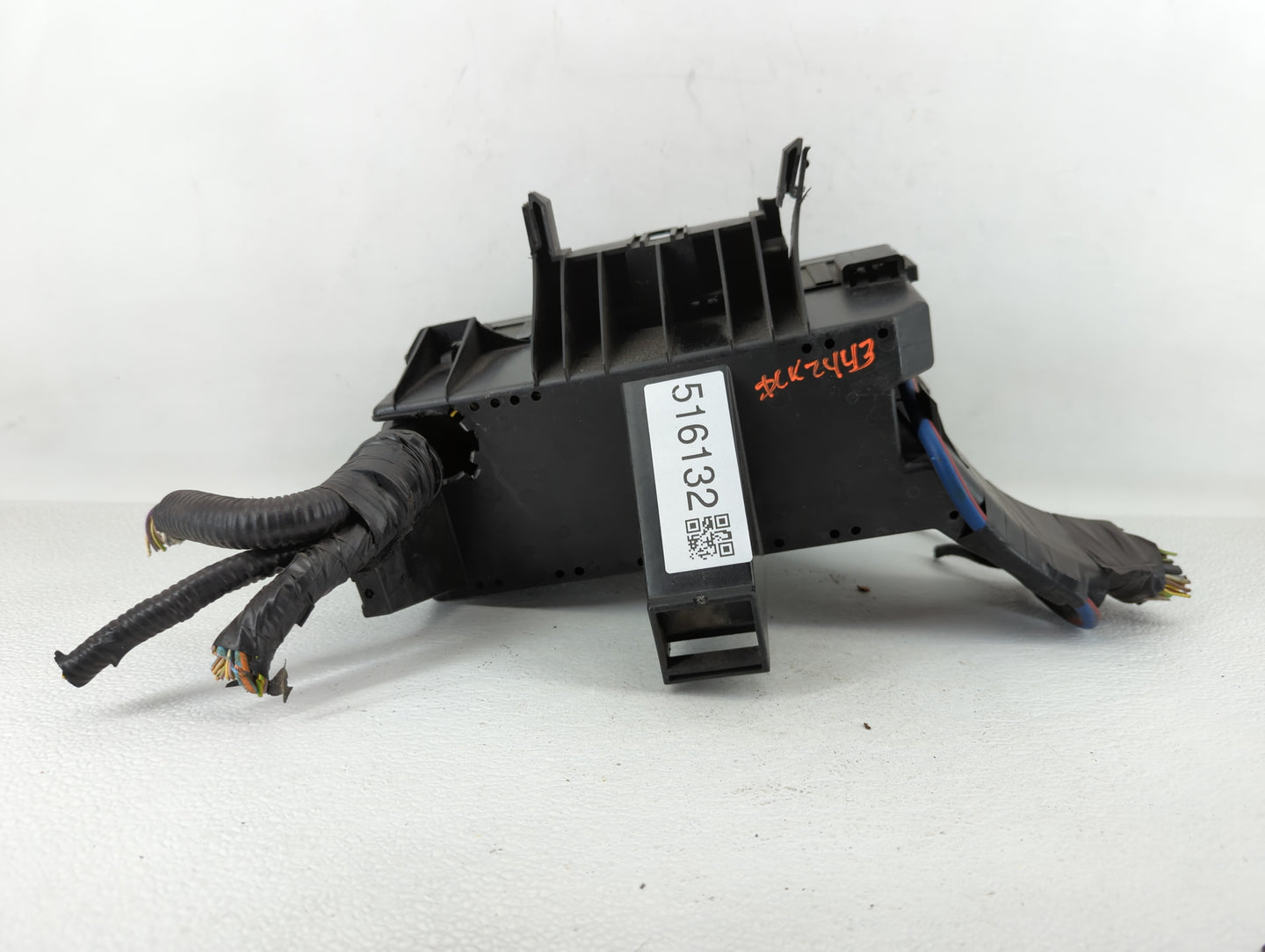 2013 Ford Explorer Fusebox Fuse Box Panel Relay Module P/N:BT4T-14A003-AA Fits OEM Used Auto Parts - Oemusedautoparts1.com