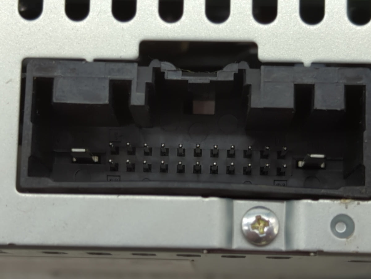 2013-2013 Ford Explorer Am Fm Cd Player Radio Receiver 522454 - Oemusedautoparts1.com