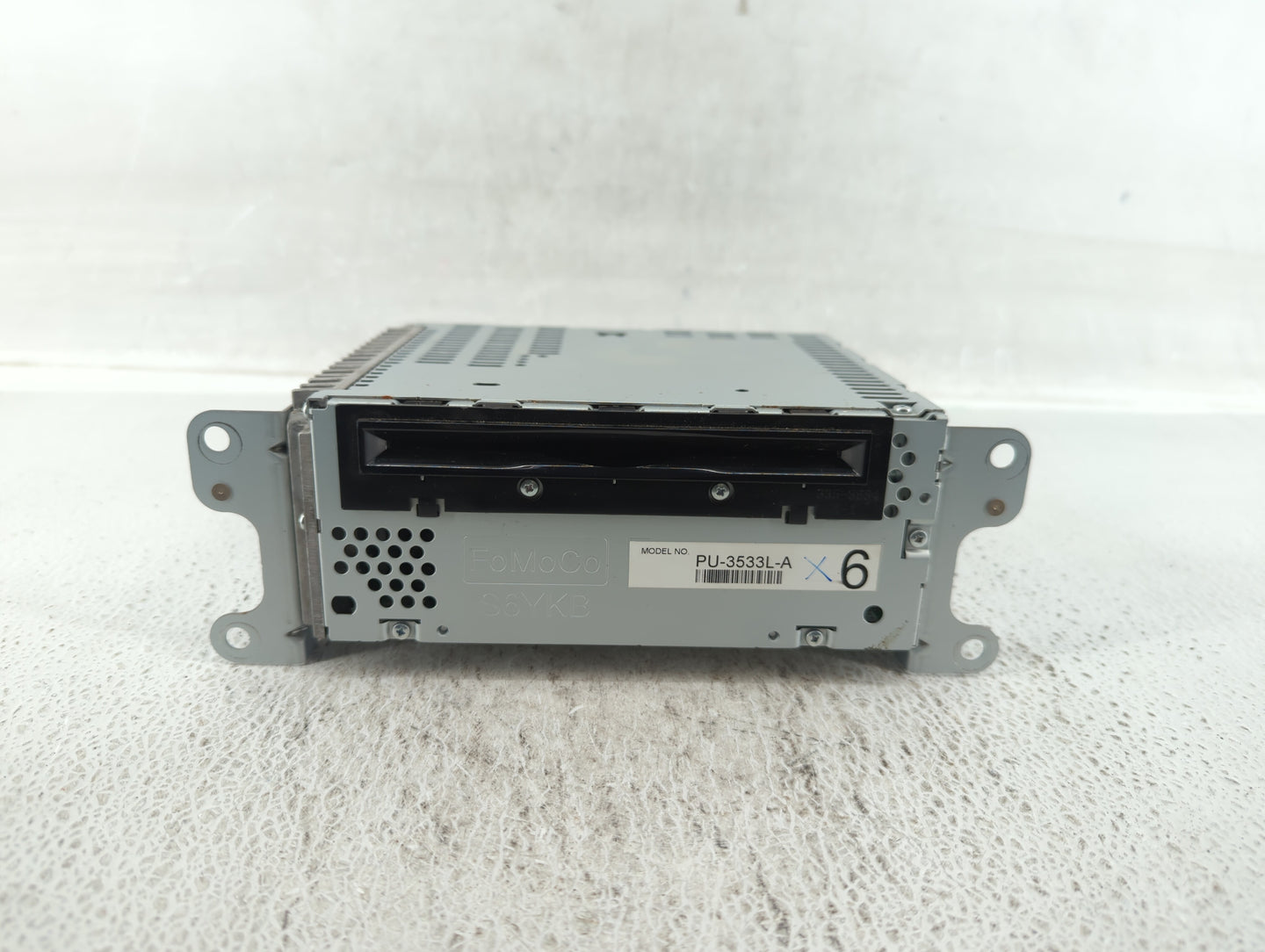 2013-2013 Ford Explorer Am Fm Cd Player Radio Receiver - Oemusedautoparts1.com