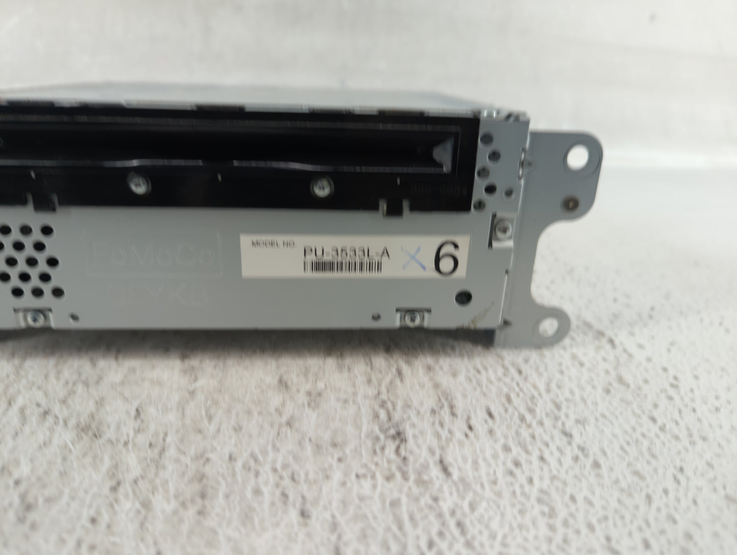 2013-2013 Ford Explorer Am Fm Cd Player Radio Receiver - Oemusedautoparts1.com