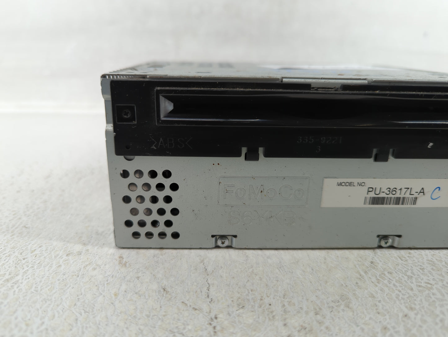 2013 Ford Explorer Radio AM FM Cd Player Receiver Replacement P/N:DB5T-19C107-FC DB5T-19C107-FD Fits OEM Used Auto Parts - O