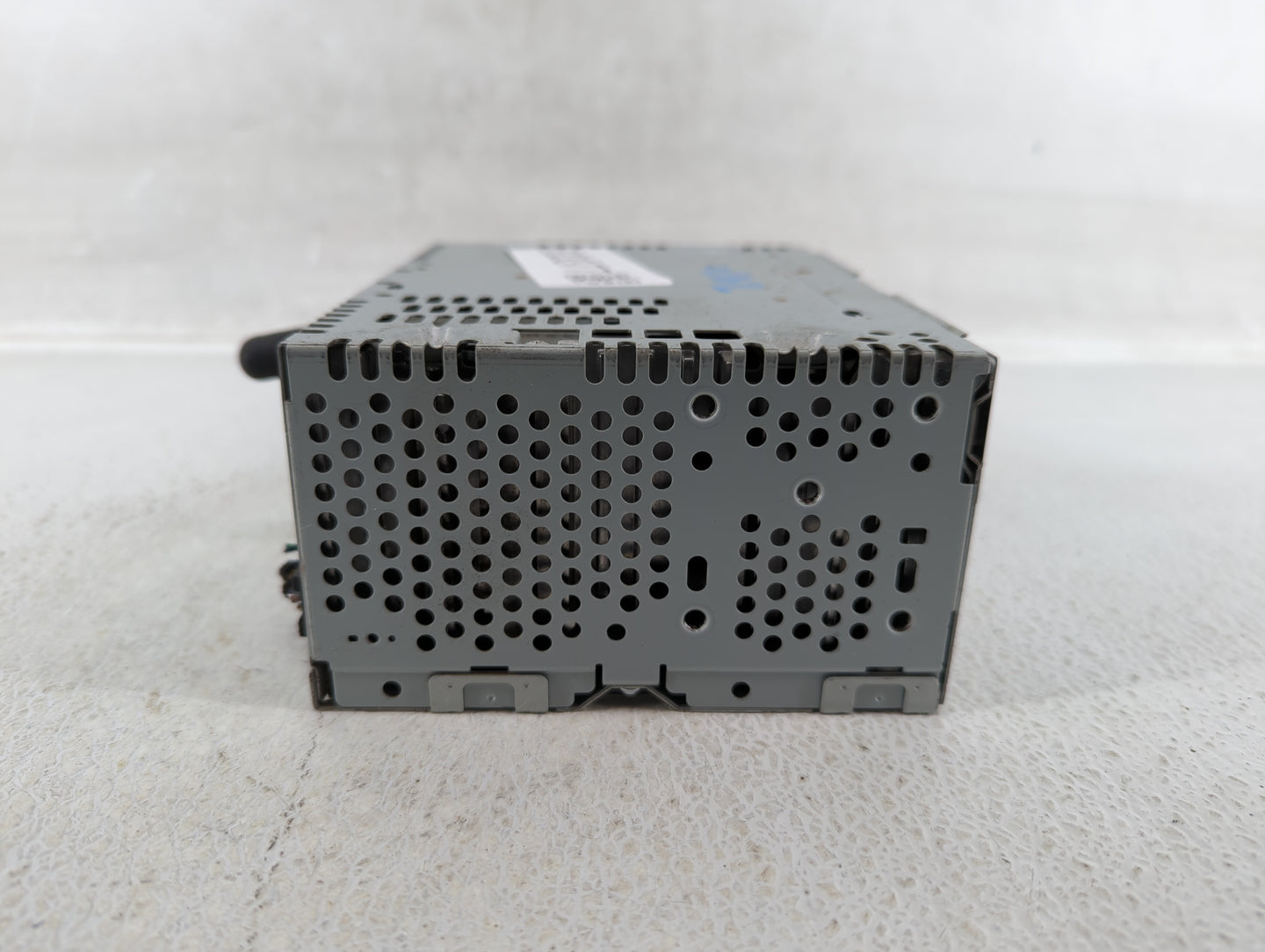 2013 Ford Explorer Radio AM FM Cd Player Receiver Replacement P/N:DB5T-19C107-FC DB5T-19C107-FD Fits OEM Used Auto Parts - O
