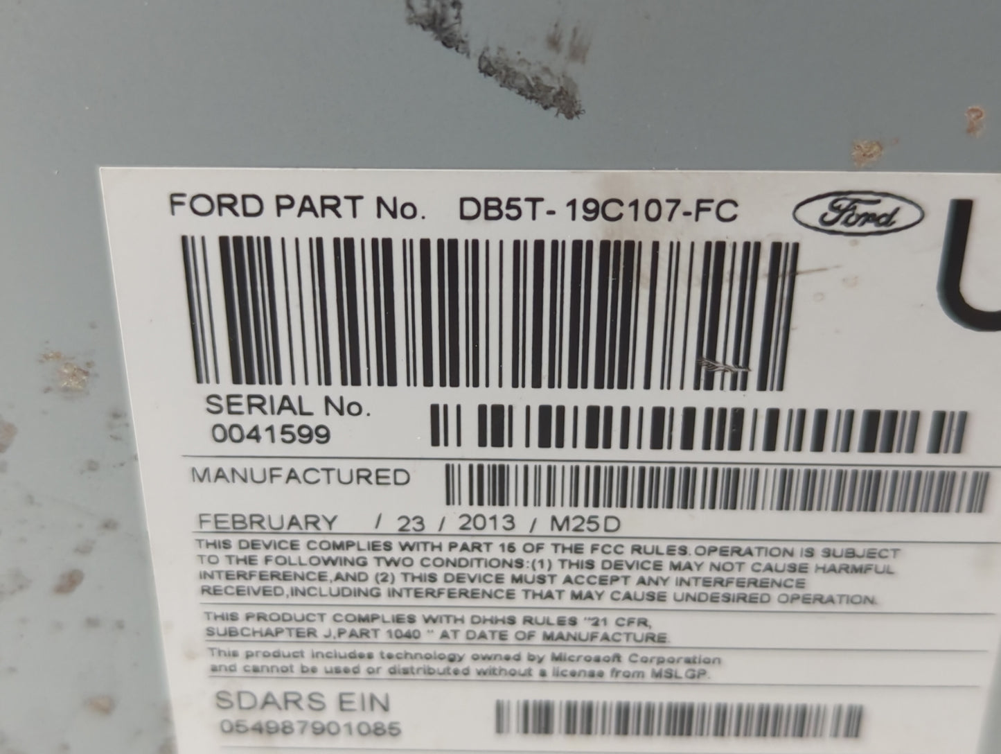 2013 Ford Explorer Radio AM FM Cd Player Receiver Replacement P/N:DB5T-19C107-FC DB5T-19C107-FD Fits OEM Used Auto Parts - O