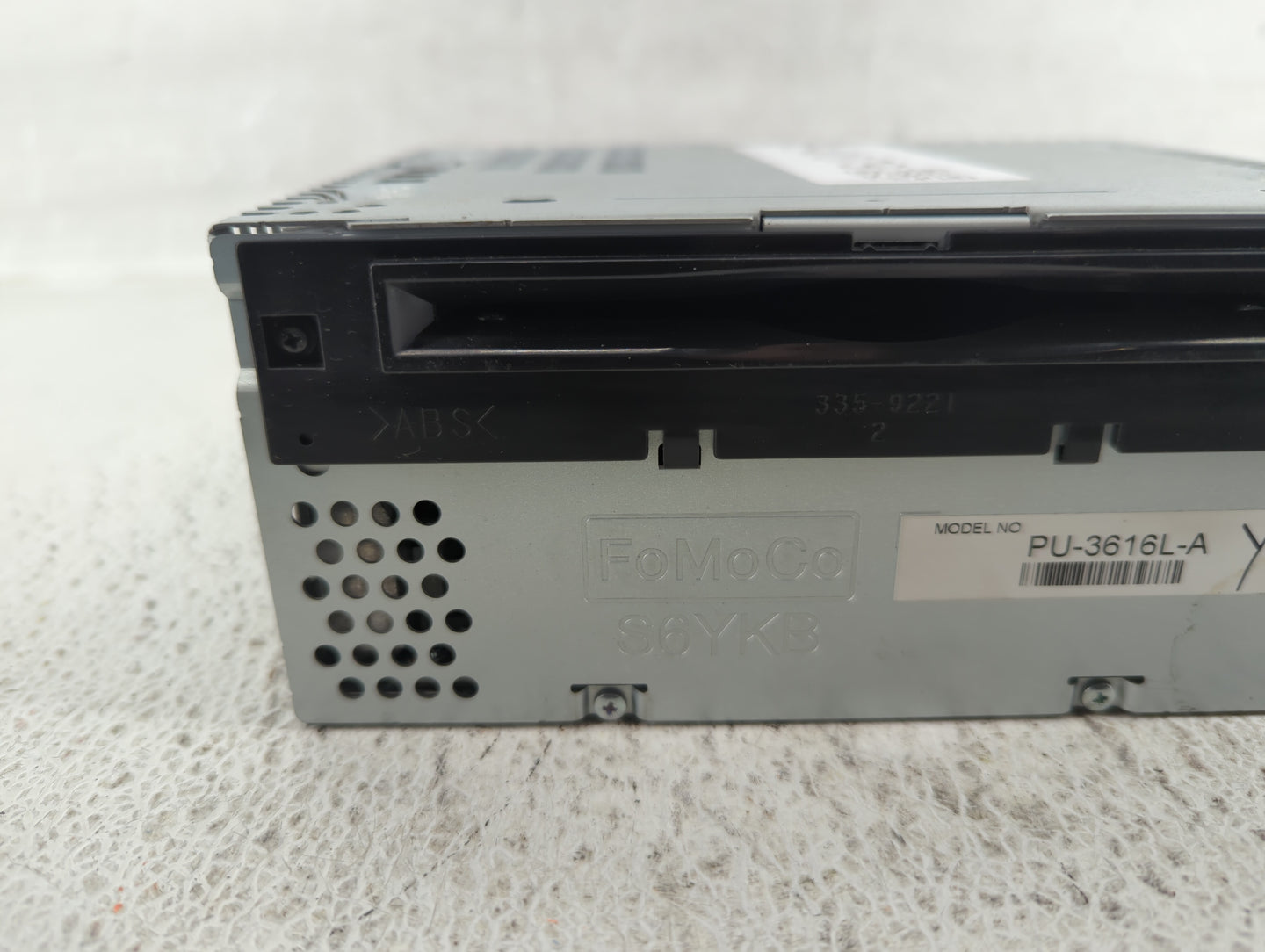 2013-2014 Ford Explorer Am Fm Cd Player Radio Receiver - Oemusedautoparts1.com