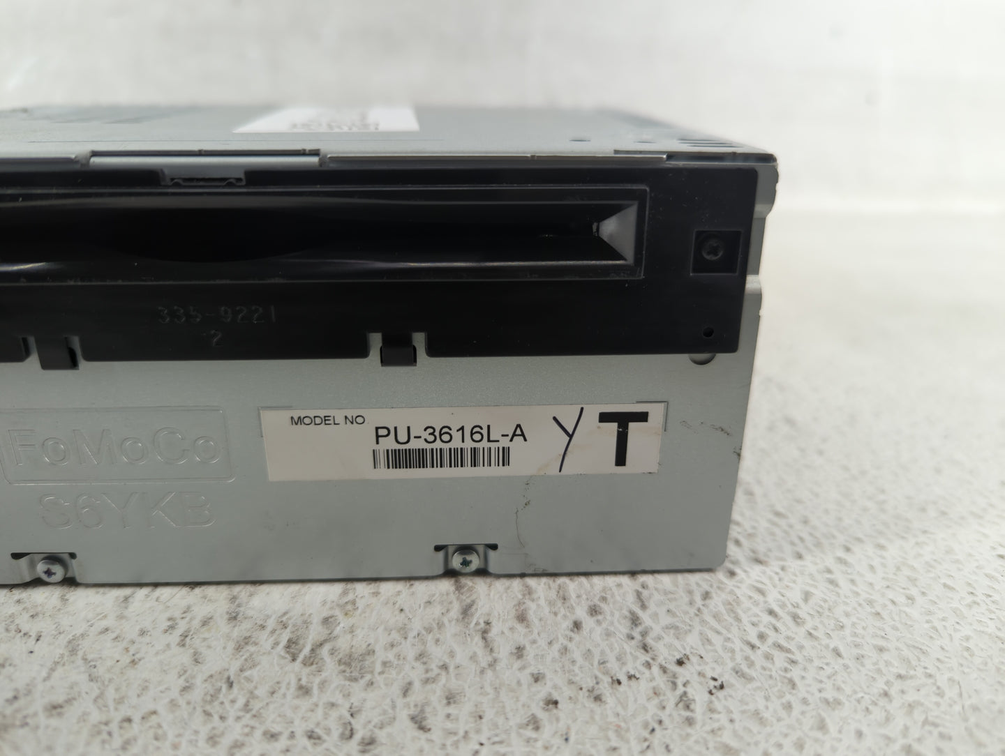 2013-2014 Ford Explorer Am Fm Cd Player Radio Receiver - Oemusedautoparts1.com