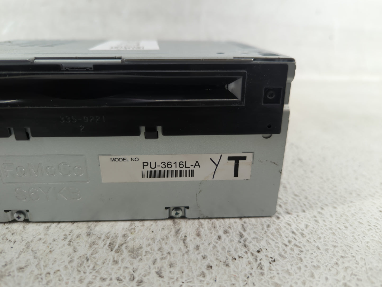 2013-2014 Ford Explorer Am Fm Cd Player Radio Receiver - Oemusedautoparts1.com