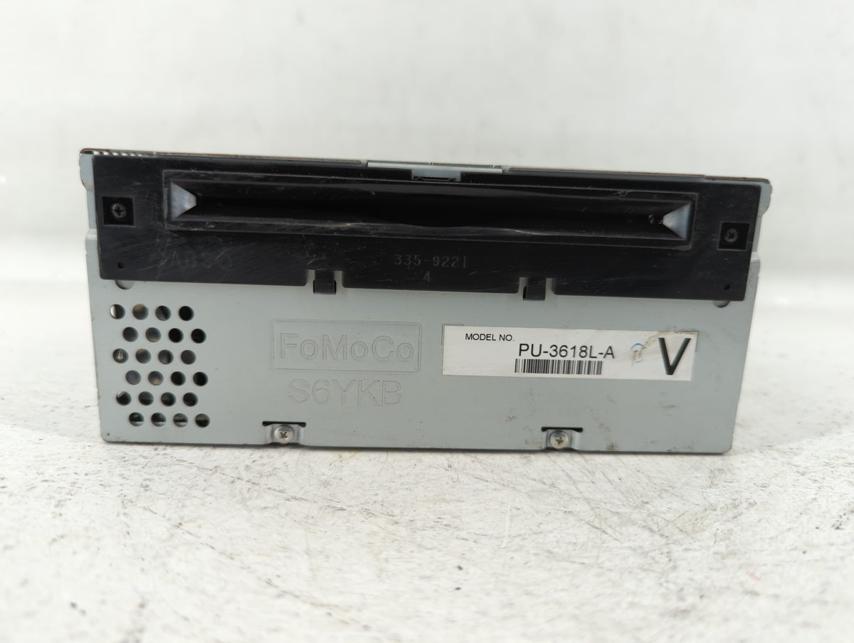 2013-2013 Ford Explorer Am Fm Cd Player Radio Receiver 549088 - Oemusedautoparts1.com