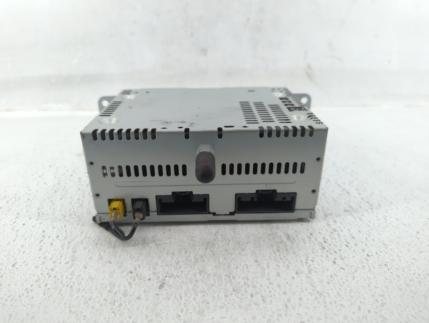 2013-2013 Ford Explorer Am Fm Cd Player Radio Receiver - Oemusedautoparts1.com