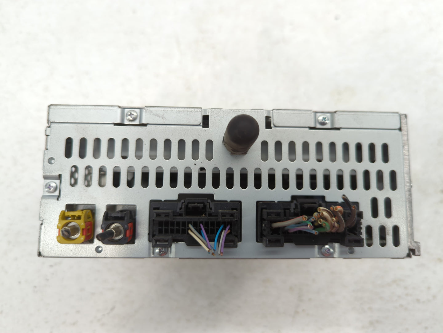 2013-2013 Ford Explorer Am Fm Cd Player Radio Receiver - Oemusedautoparts1.com