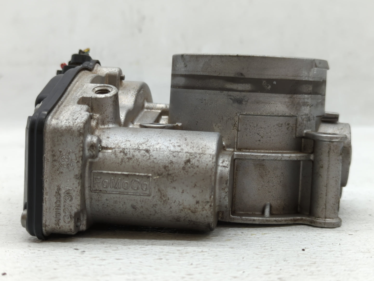 2011-2019 Ford Explorer Throttle Body P/N:2G1213A-0356 Fits Fits 2011 2012 2013 2014 2015 2016 2017 2018 2019 OEM Used Auto 