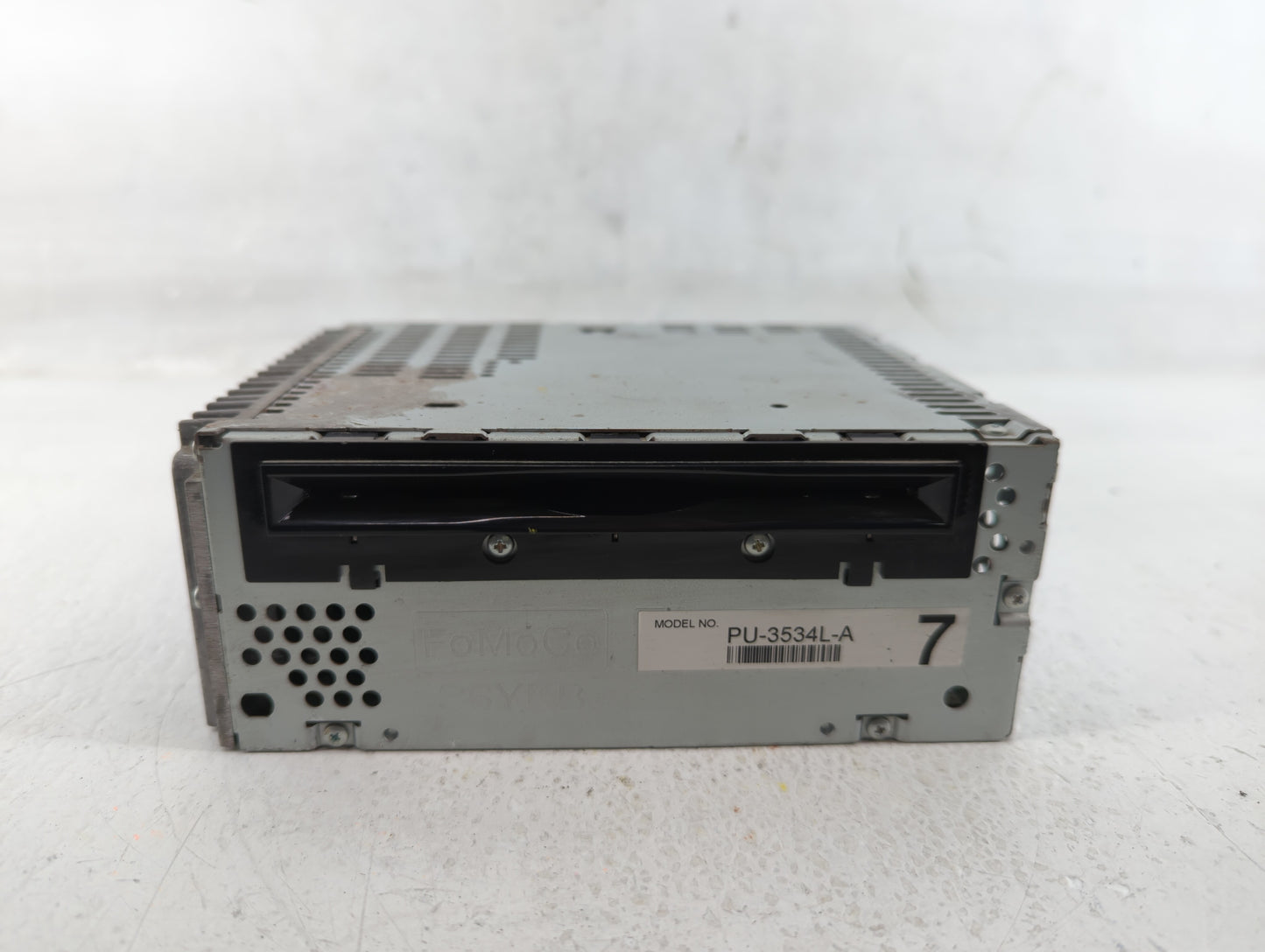 2013 Ford Explorer Radio AM FM Cd Player Receiver Replacement P/N:DB5T-19C107-AA Fits OEM Used Auto Parts - Oemusedautoparts