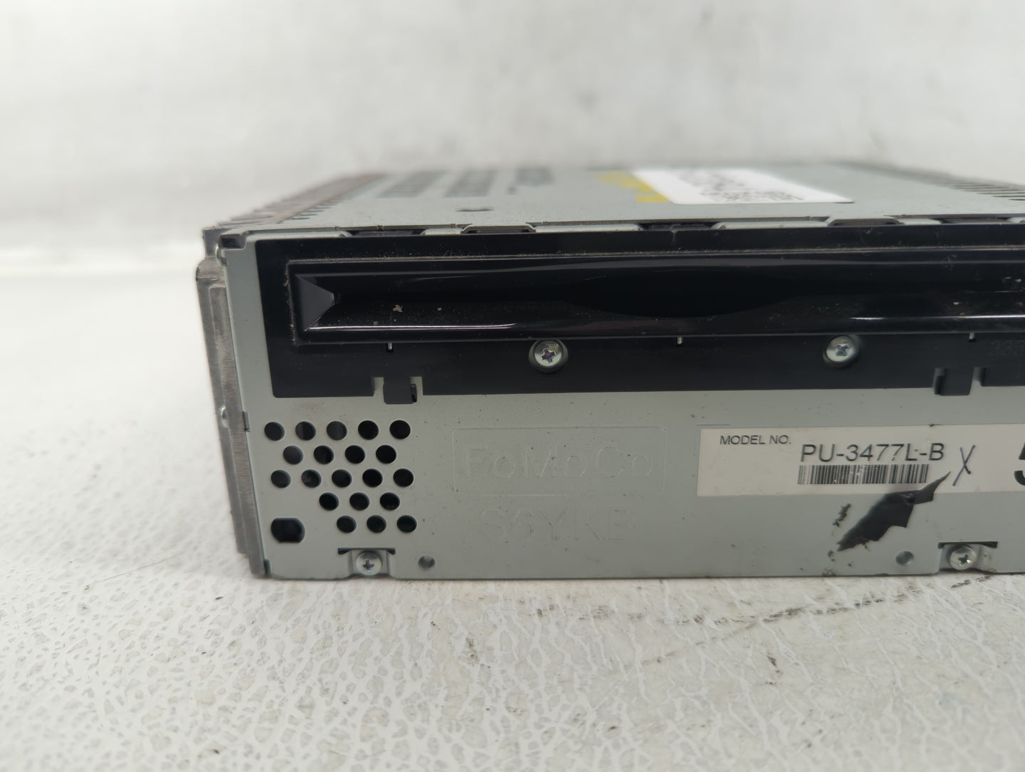 2013-2013 Ford Explorer Am Fm Cd Player Radio Receiver - Oemusedautoparts1.com
