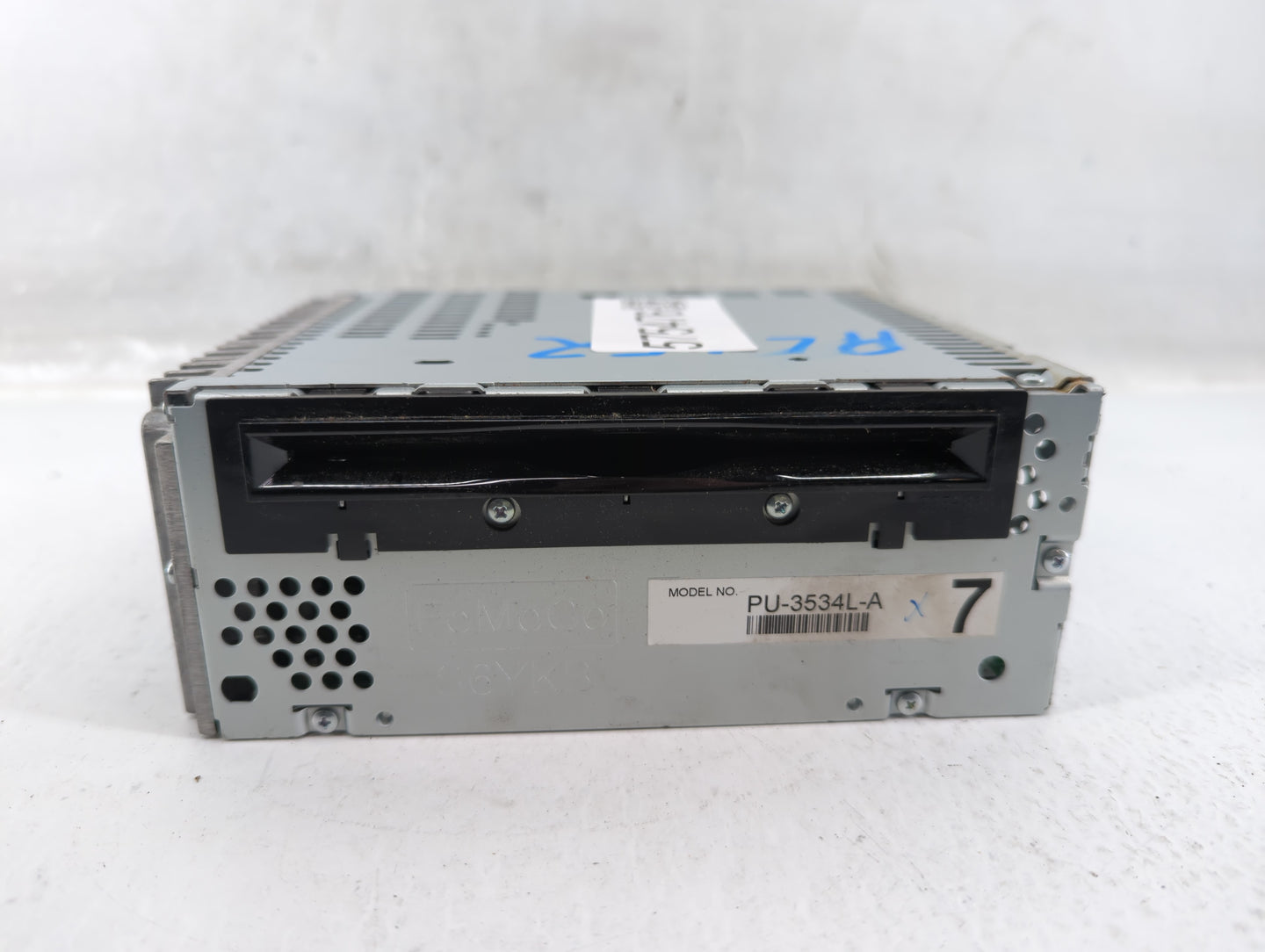 2013 Ford Explorer Radio AM FM Cd Player Receiver Replacement P/N:DB5T-19C107-DE Fits OEM Used Auto Parts - Oemusedautoparts