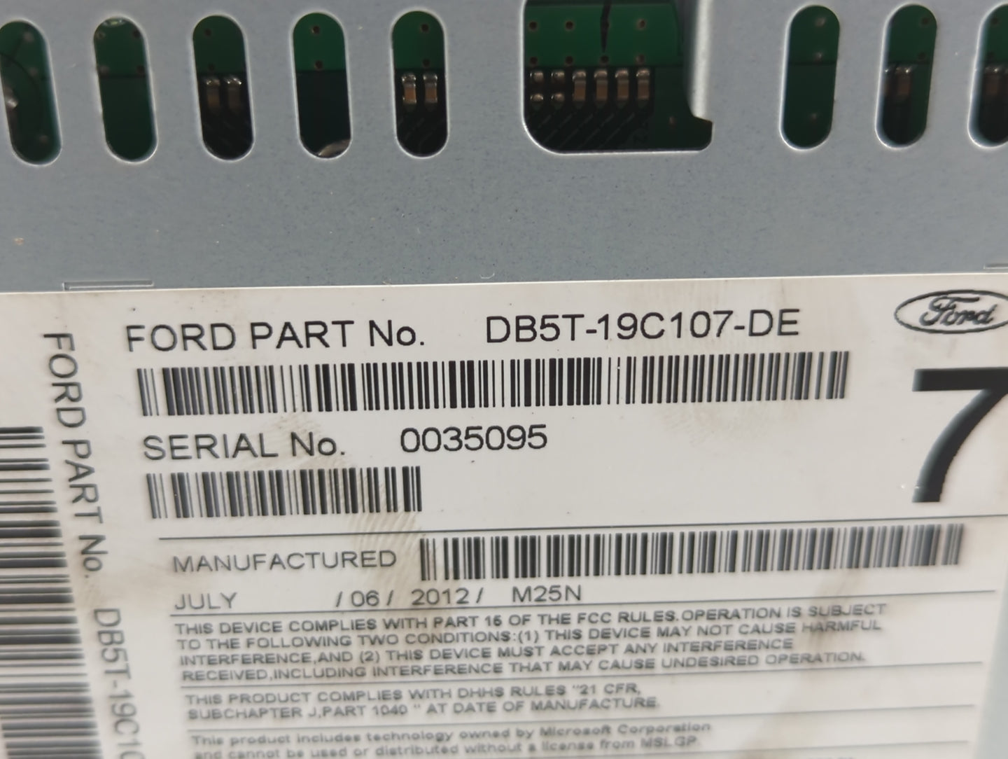 2013 Ford Explorer Radio AM FM Cd Player Receiver Replacement P/N:DB5T-19C107-DE Fits OEM Used Auto Parts - Oemusedautoparts