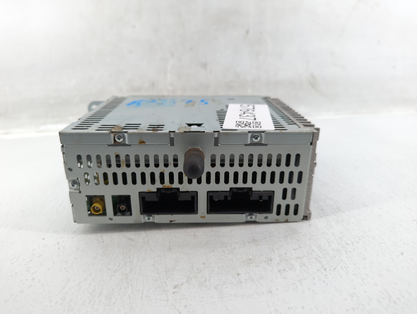 2013 Ford Explorer Radio AM FM Cd Player Receiver Replacement P/N:DB5T-19C107-DE Fits OEM Used Auto Parts - Oemusedautoparts