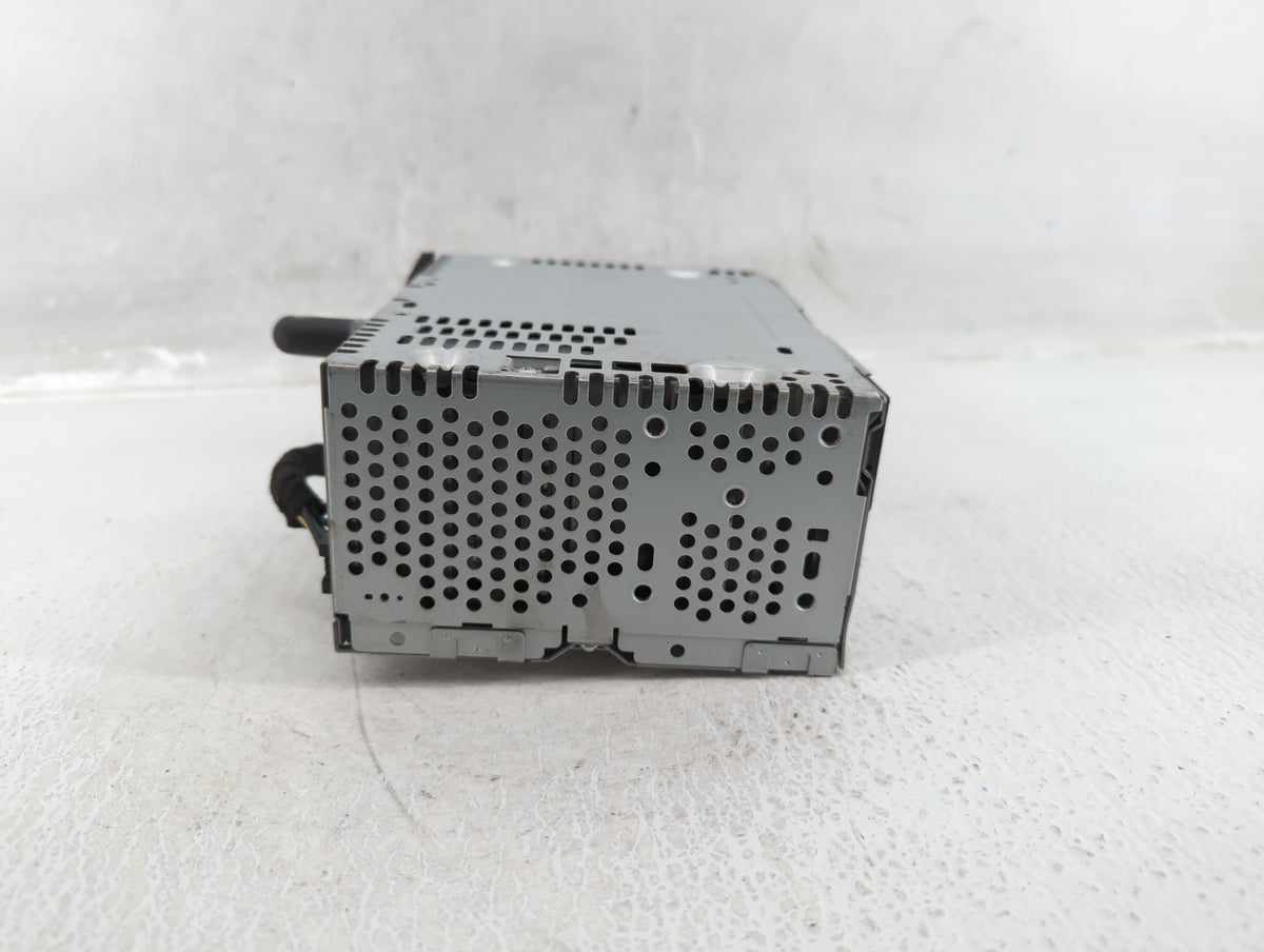 2013-2013 Ford Explorer Am Fm Cd Player Radio Receiver 582605 - Oemusedautoparts1.com