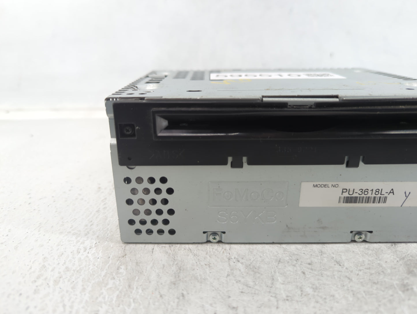 2013 Ford Explorer Radio AM FM Cd Player Receiver Replacement P/N:DB5T-19C107-GC Fits OEM Used Auto Parts - Oemusedautoparts