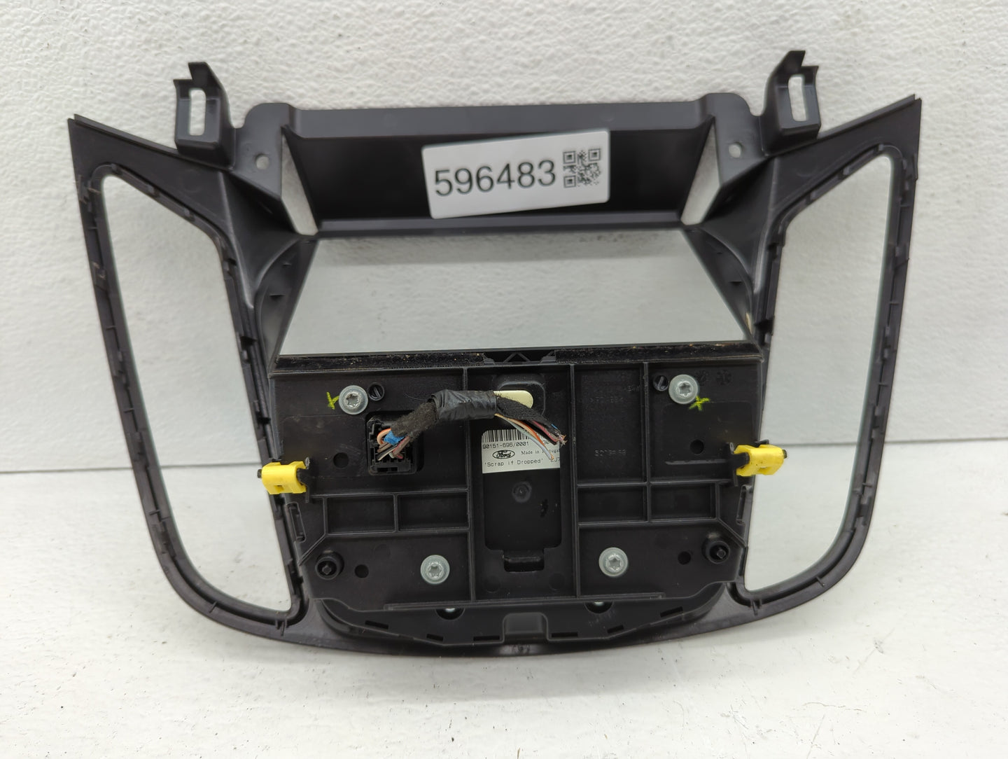 2013-2015 Ford Explorer Radio Control Panel - Oemusedautoparts1.com