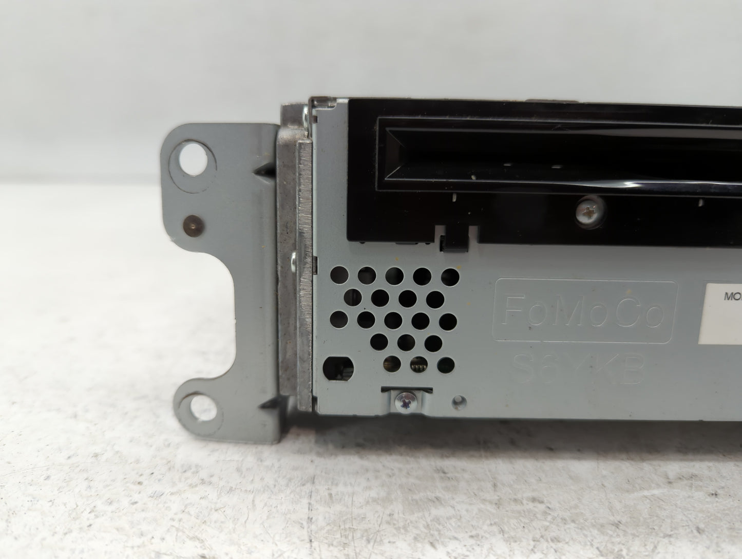 2013-2013 Ford Explorer Am Fm Cd Player Radio Receiver - Oemusedautoparts1.com