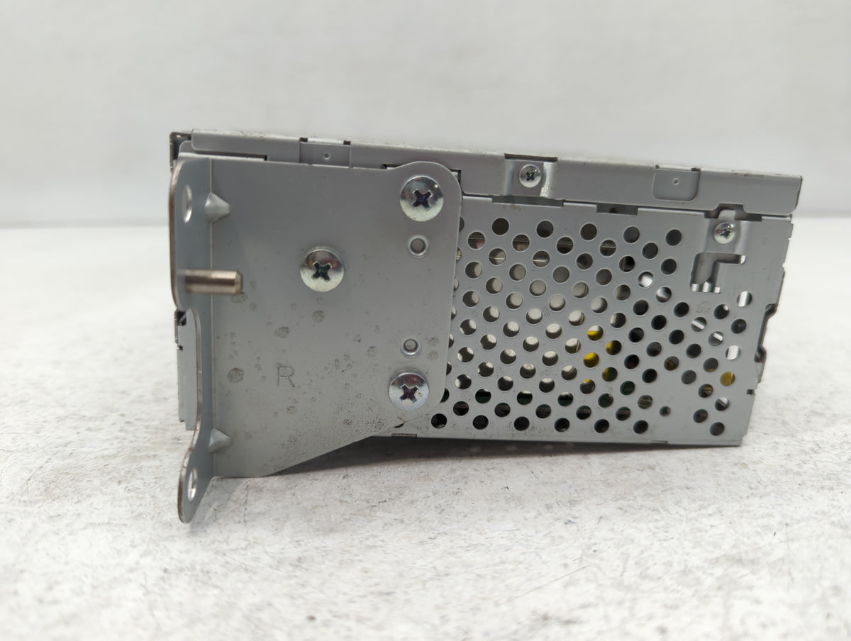 2013-2013 Ford Explorer Am Fm Cd Player Radio Receiver 596767 - Oemusedautoparts1.com