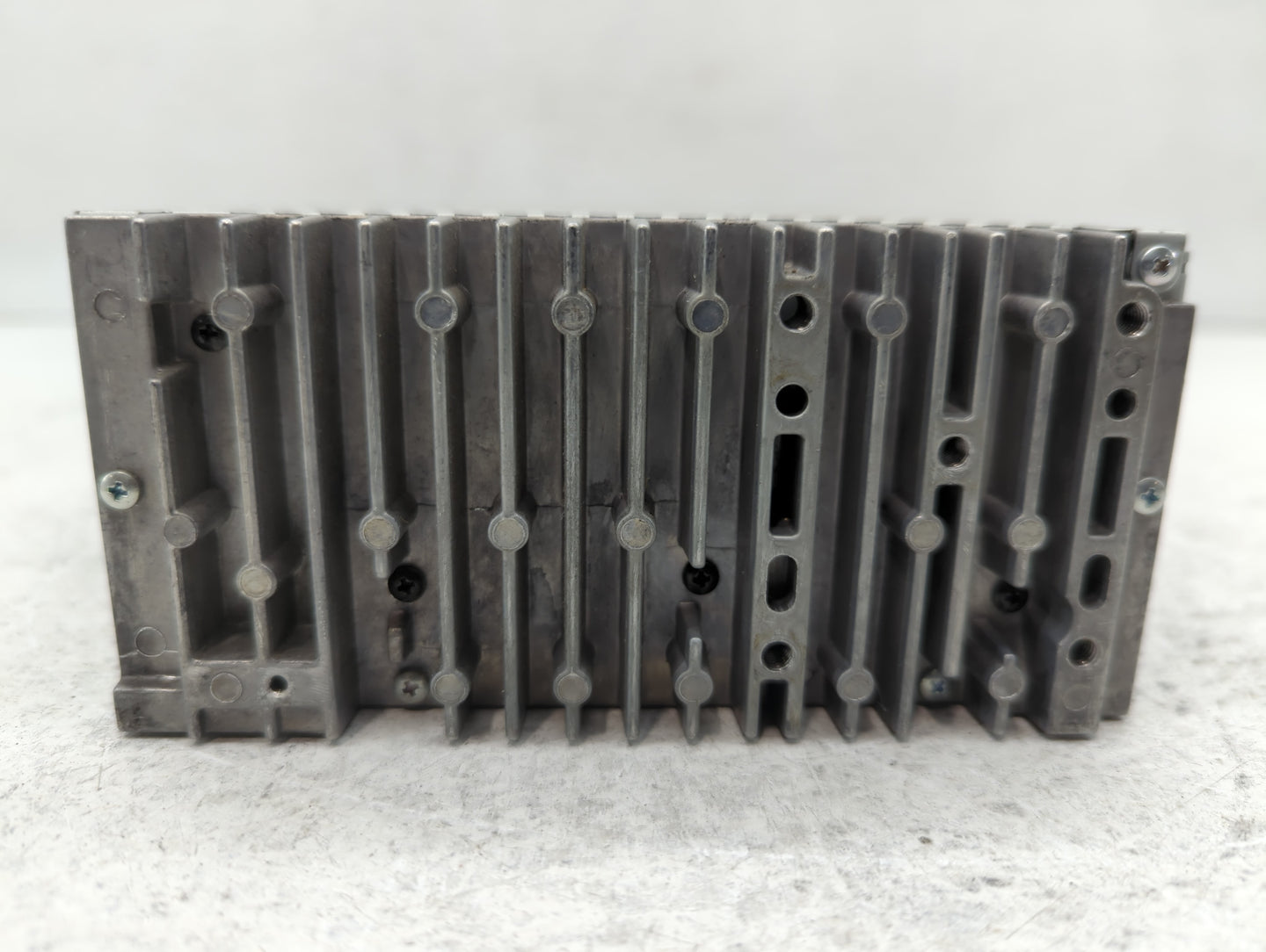 2013-2013 Ford Explorer Am Fm Cd Player Radio Receiver - Oemusedautoparts1.com