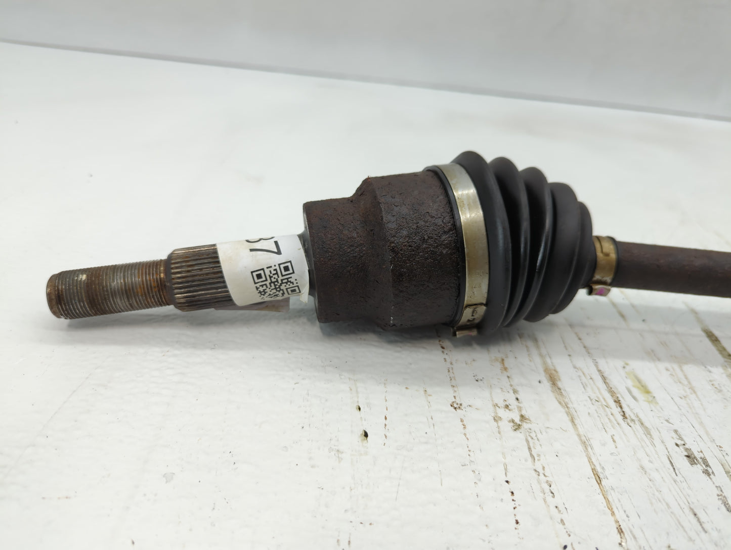 2011-2019 Ford Explorer Axle Shaft Front Driver Cv C/v - Oemusedautoparts1.com