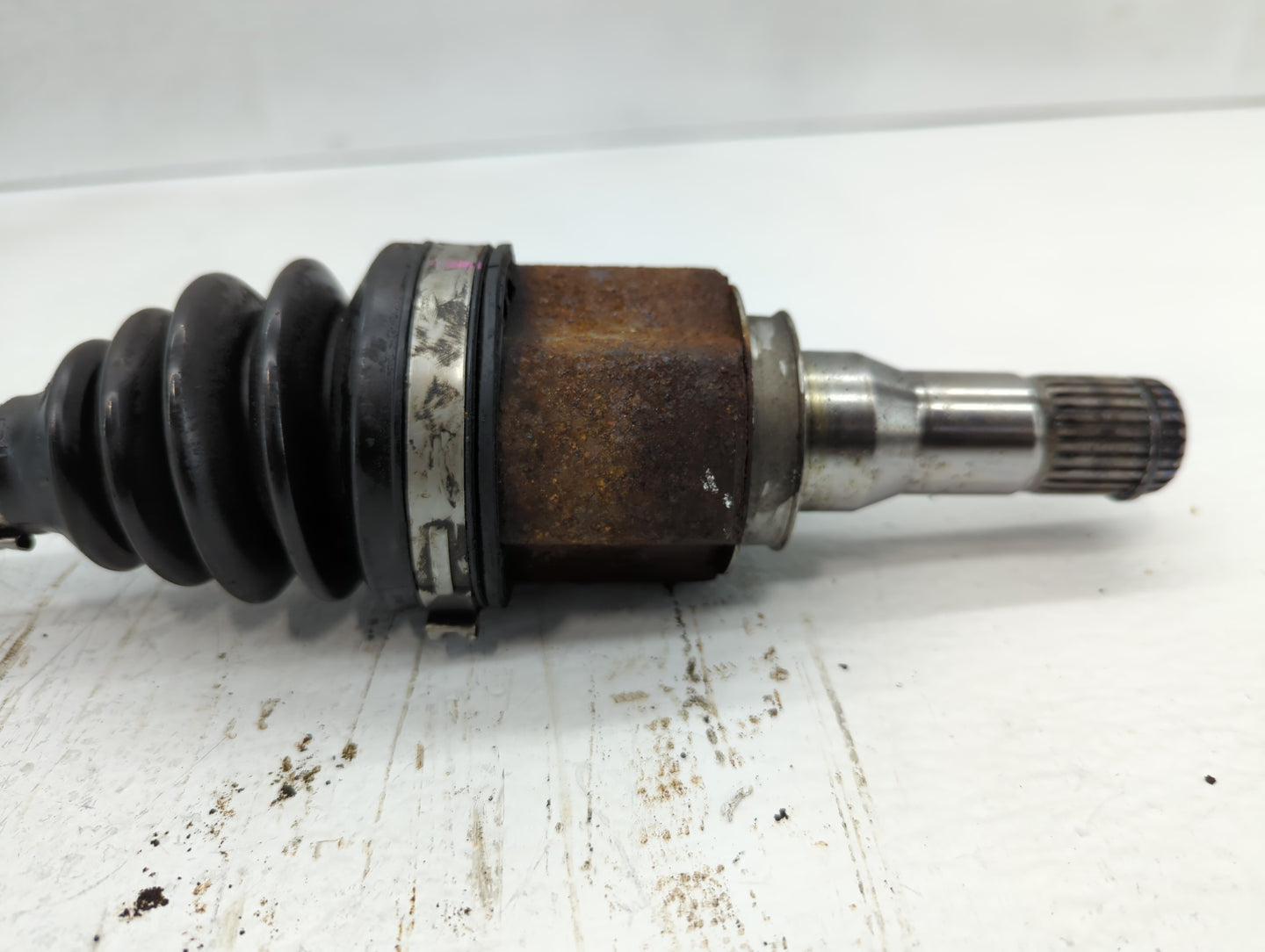 2011-2019 Ford Explorer Axle Shaft Front Driver Cv C/v - Oemusedautoparts1.com