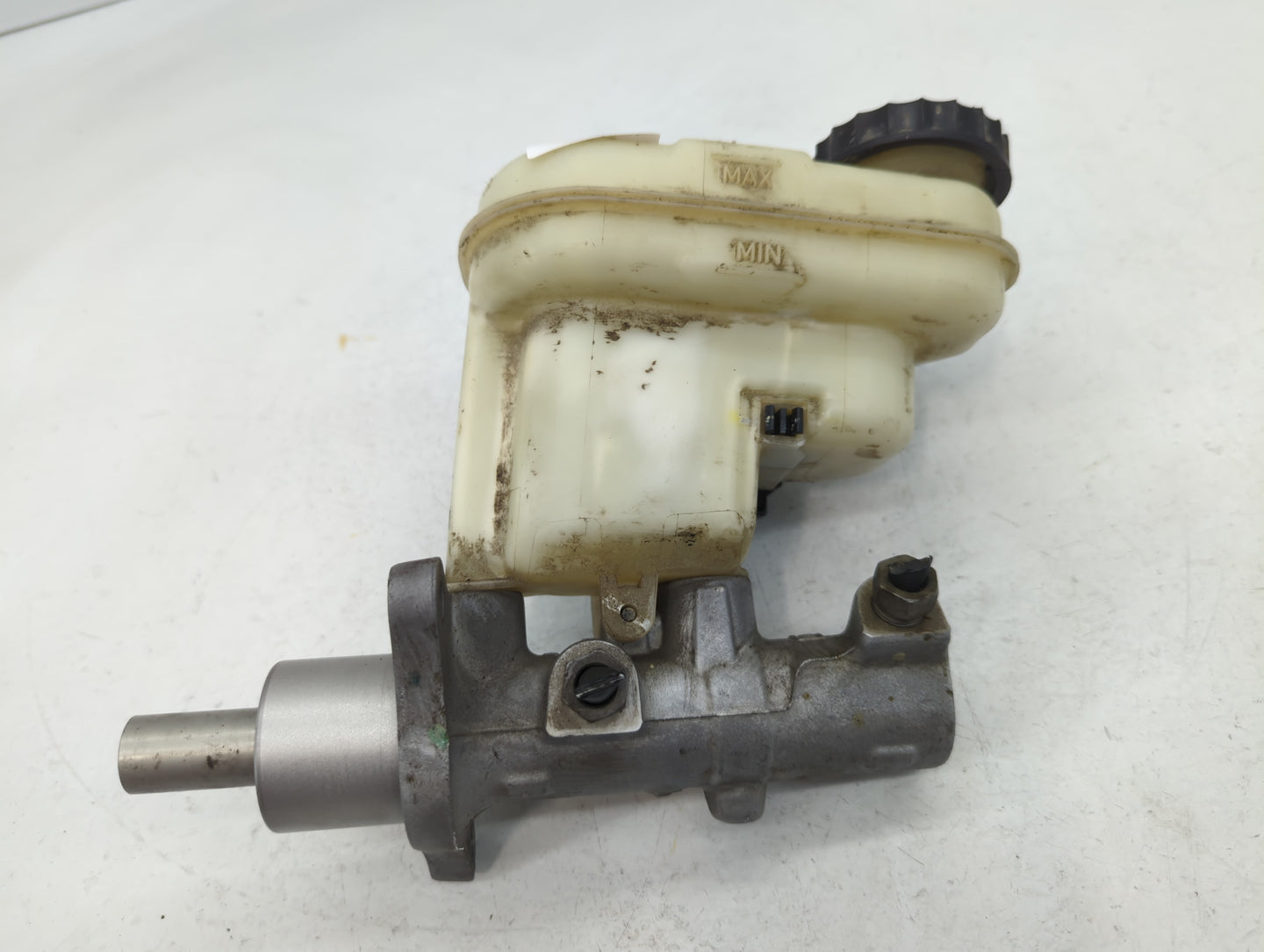 Ford Explorer Brake Master Cylinder - Oemusedautoparts1.com