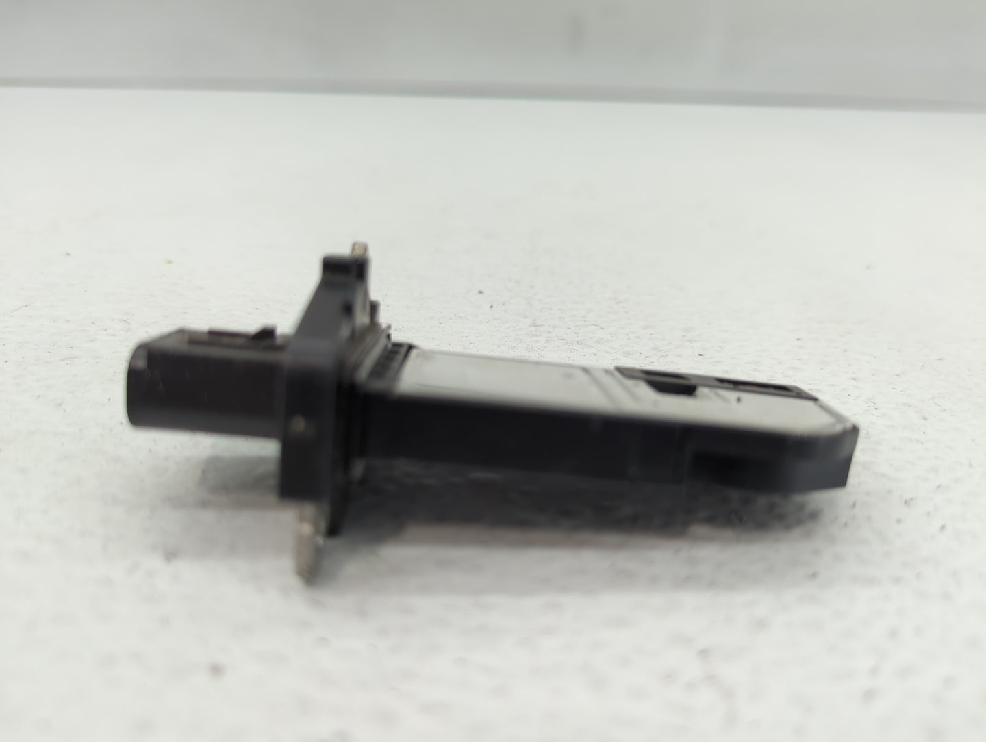 2013-2015 Ford Explorer Mass Air Flow Meter Maf - Oemusedautoparts1.com