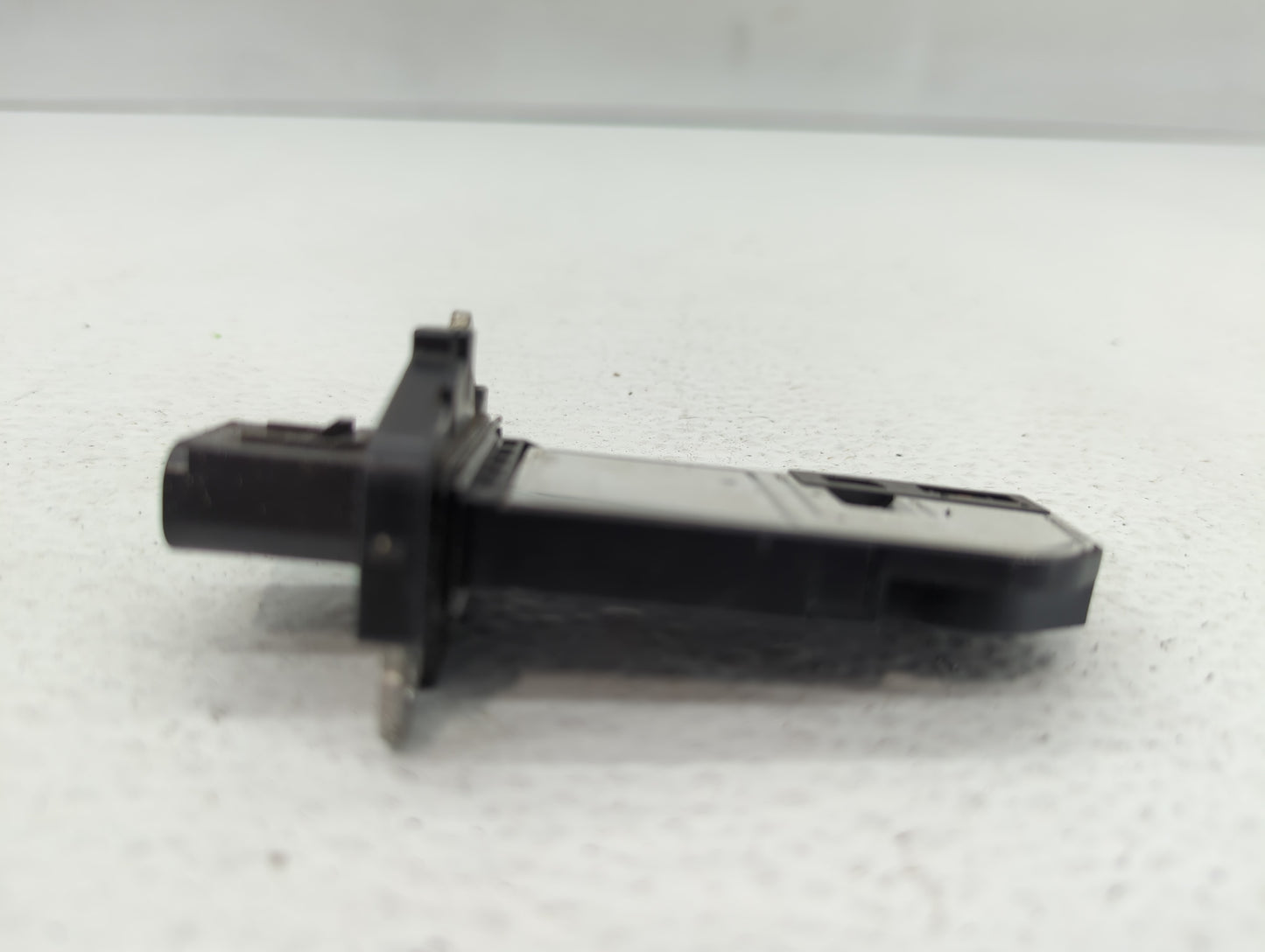 2013-2015 Ford Explorer Mass Air Flow Meter Maf - Oemusedautoparts1.com