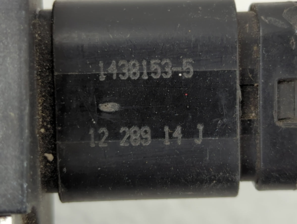 2013-2015 Ford Explorer Mass Air Flow Meter Maf Sensor 631069 - Oemusedautoparts1.com
