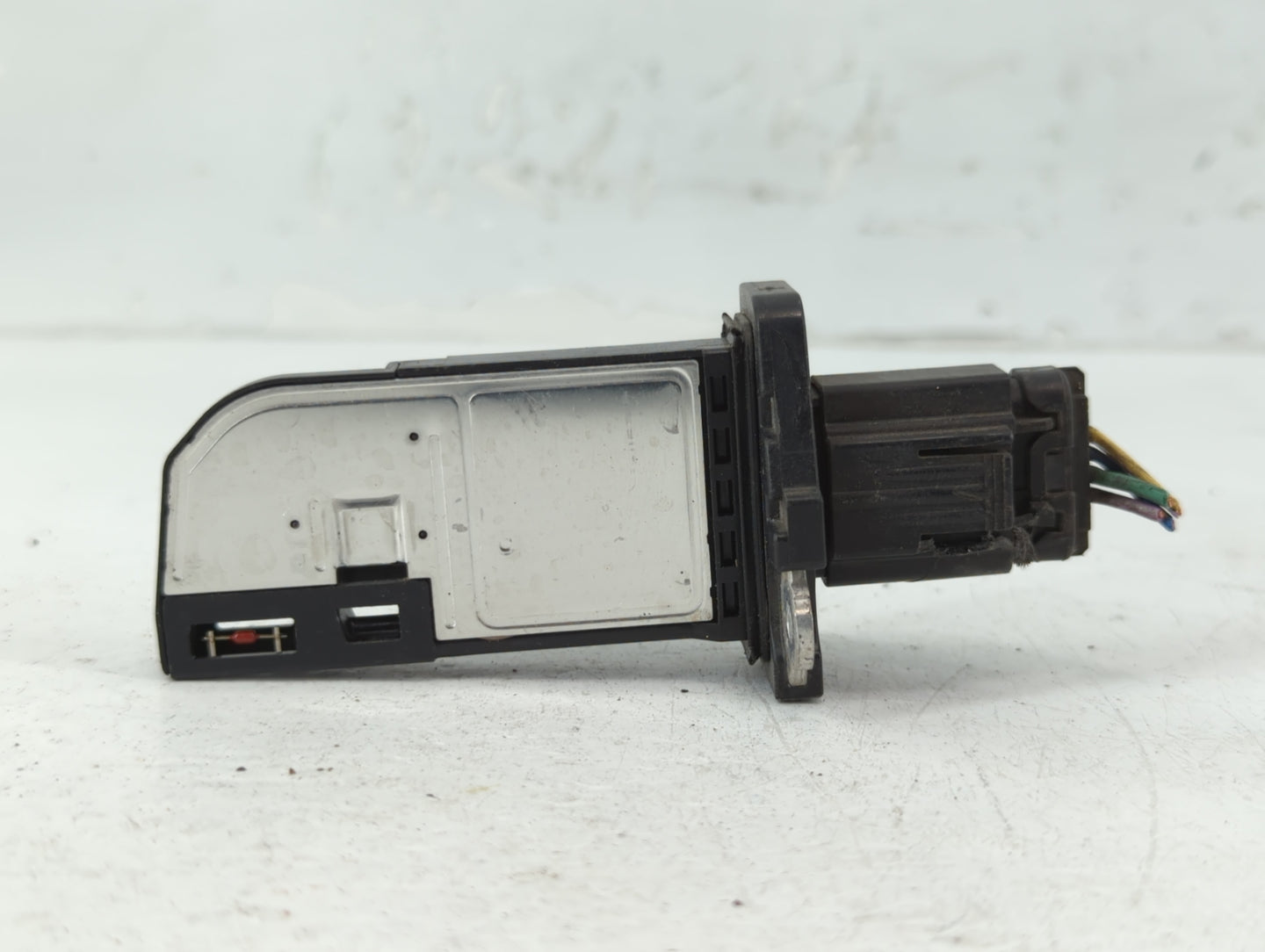 2013-2015 Ford Explorer Mass Air Flow Meter Maf - Oemusedautoparts1.com
