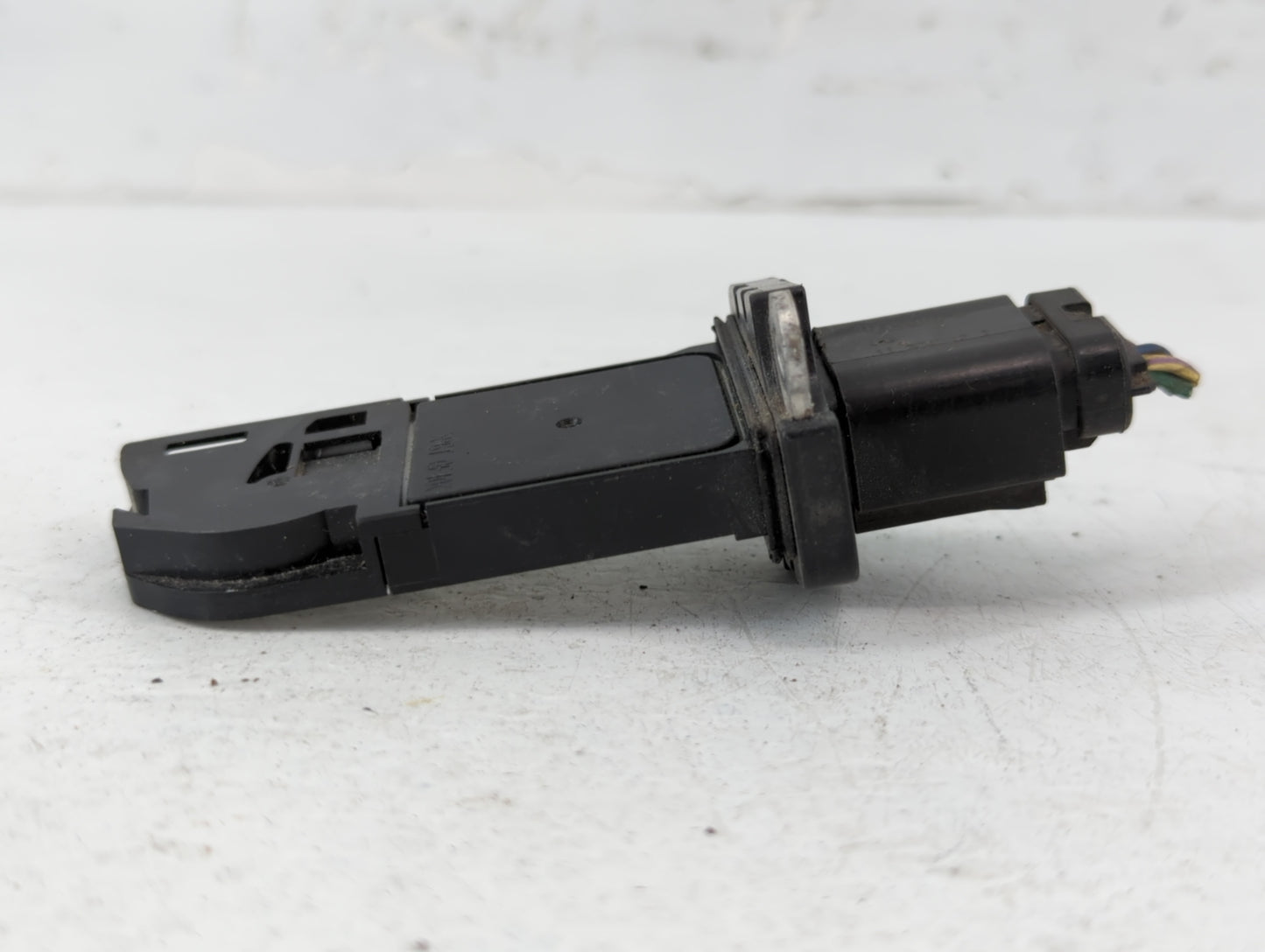 2013-2015 Ford Explorer Mass Air Flow Meter Maf - Oemusedautoparts1.com