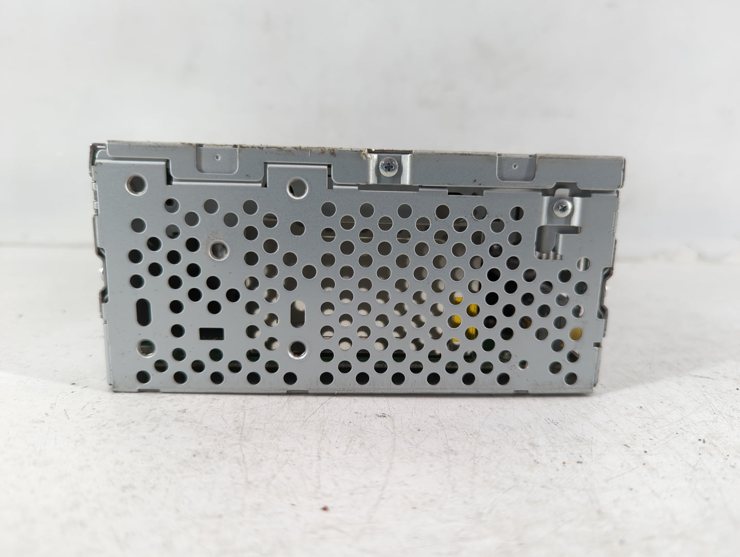 2013 Ford Explorer Radio AM FM Cd Player Receiver Replacement P/N:DB5T-19C107-DD Fits OEM Used Auto Parts - Oemusedautoparts