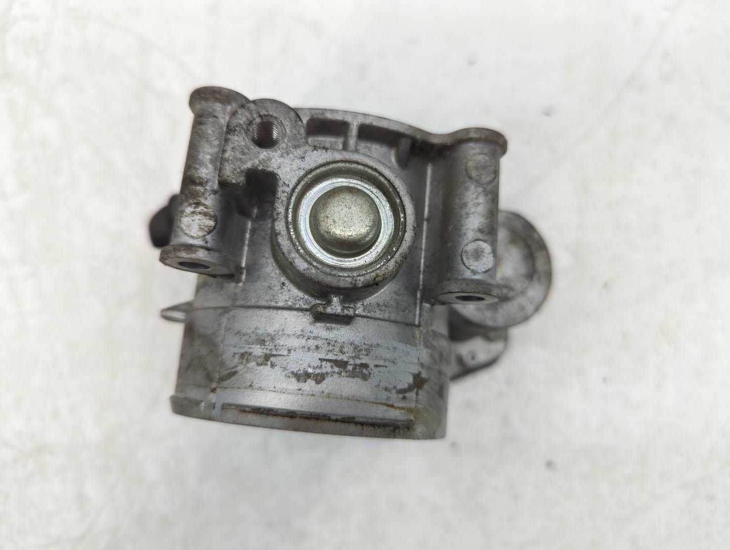 2011-2019 Ford Explorer Throttle Body P/N:AT4E-ED 12046008645 Fits Fits 2011 2012 2013 2014 2015 2016 2017 2018 2019 OEM Use