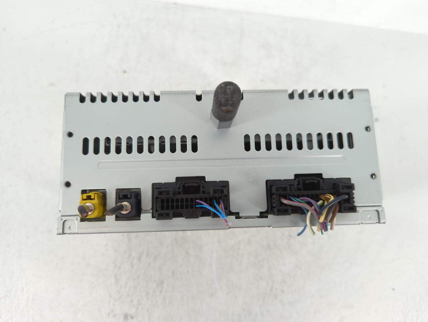 2013-2013 Ford Explorer Am Fm Cd Player Radio Receiver - Oemusedautoparts1.com