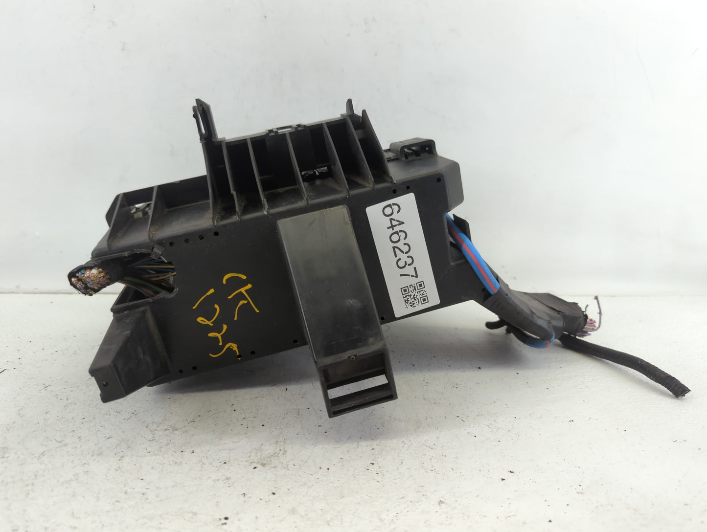 2013 Ford Explorer Fusebox Fuse Box Panel Relay Module P/N:BT4T-14A003-AA Fits OEM Used Auto Parts - Oemusedautoparts1.com