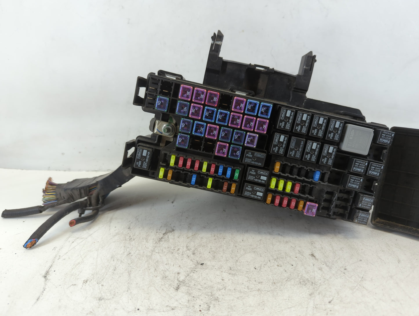 2013 Ford Explorer Fusebox Fuse Box Panel Relay Module P/N:BT4T-14A003-AA Fits OEM Used Auto Parts - Oemusedautoparts1.com