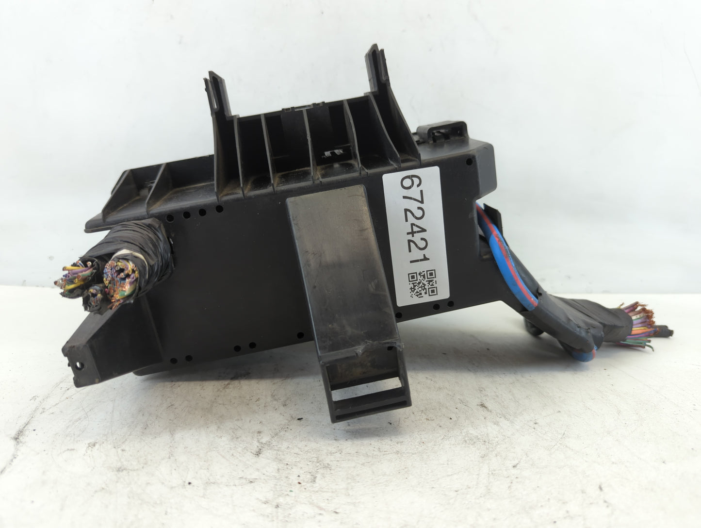 2013 Ford Explorer Fusebox Fuse Box Panel Relay Module P/N:BT4T-14A003-AA Fits OEM Used Auto Parts - Oemusedautoparts1.com