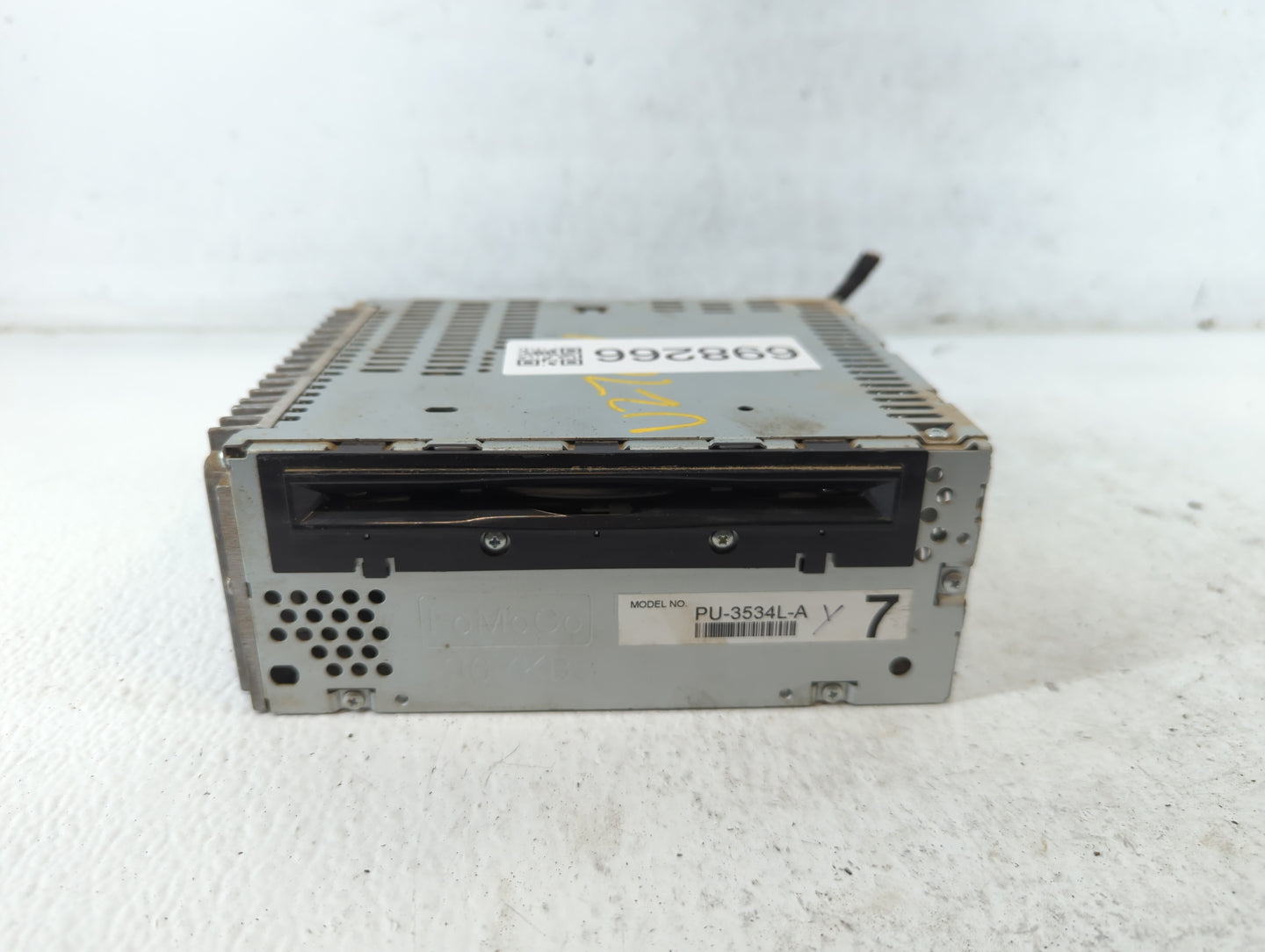 2013 Ford Explorer Radio AM FM Cd Player Receiver Replacement P/N:DB5T-19C107-DE Fits OEM Used Auto Parts - Oemusedautoparts