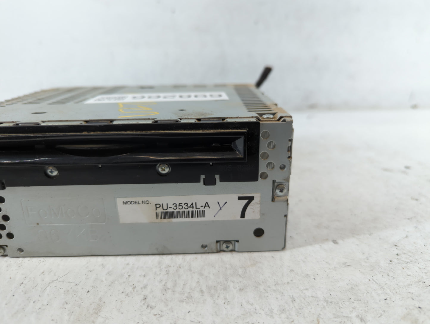 2013 Ford Explorer Radio AM FM Cd Player Receiver Replacement P/N:DB5T-19C107-DE Fits OEM Used Auto Parts - Oemusedautoparts