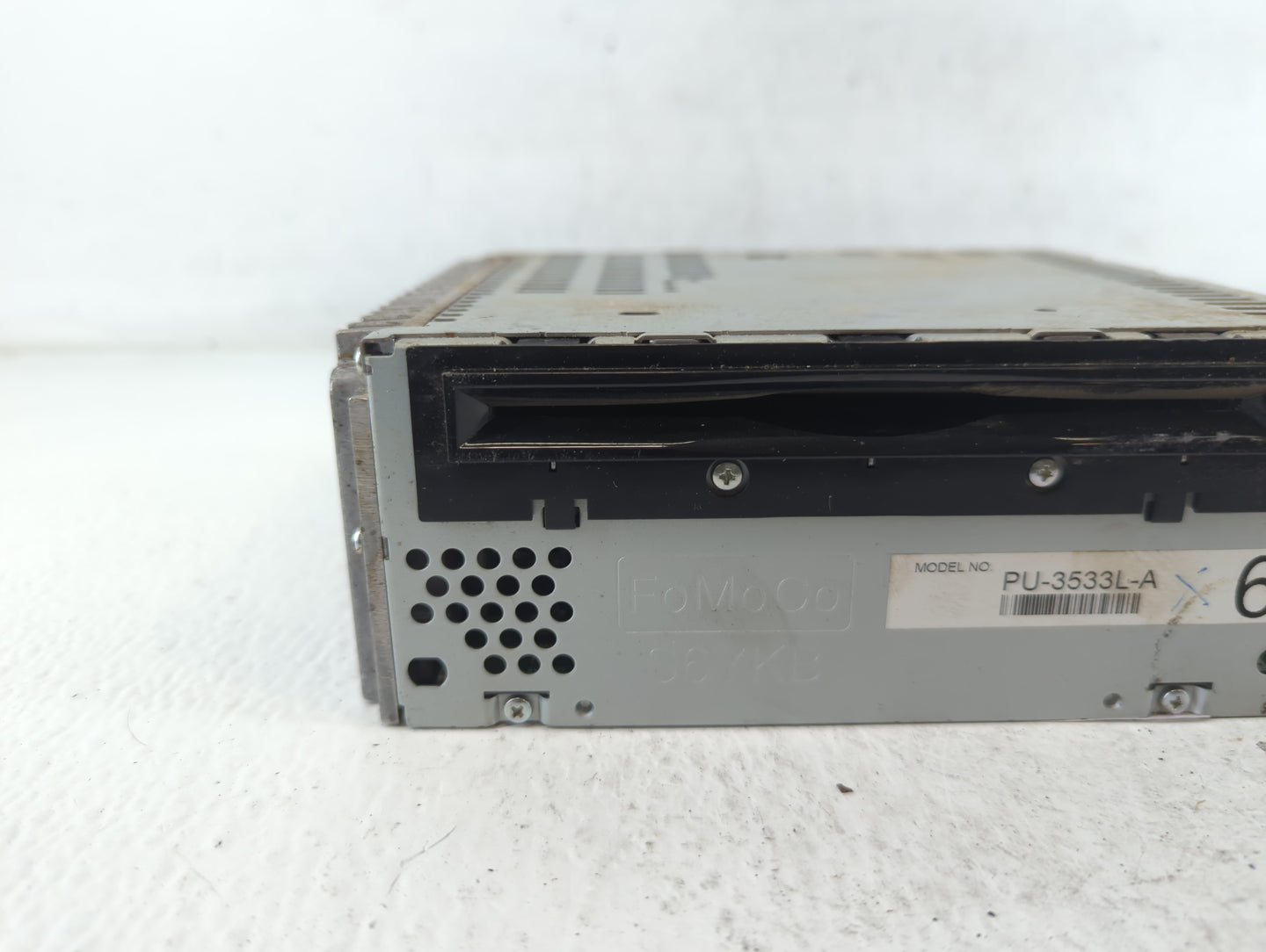 2013 Ford Explorer Radio AM FM Cd Player Receiver Replacement P/N:DB5T-19C107-CC Fits OEM Used Auto Parts - Oemusedautoparts