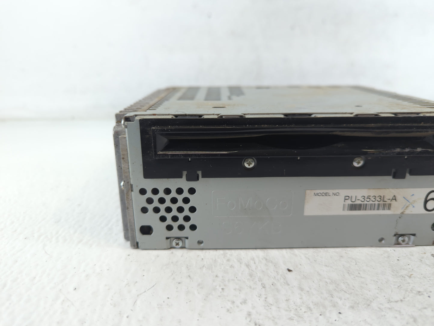 2013 Ford Explorer Radio AM FM Cd Player Receiver Replacement P/N:DB5T-19C107-CC Fits OEM Used Auto Parts - Oemusedautoparts