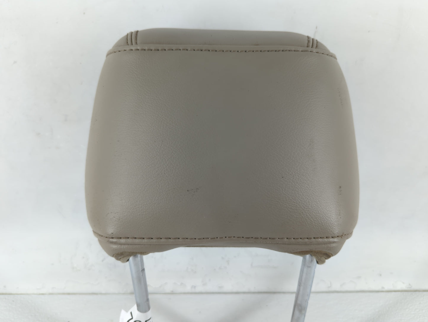 2013-2015 Ford Explorer Headrest Head Rest Rear Seat Fits Fits 2013 2014 2015 OEM Used Auto Parts - Oemusedautoparts1.com