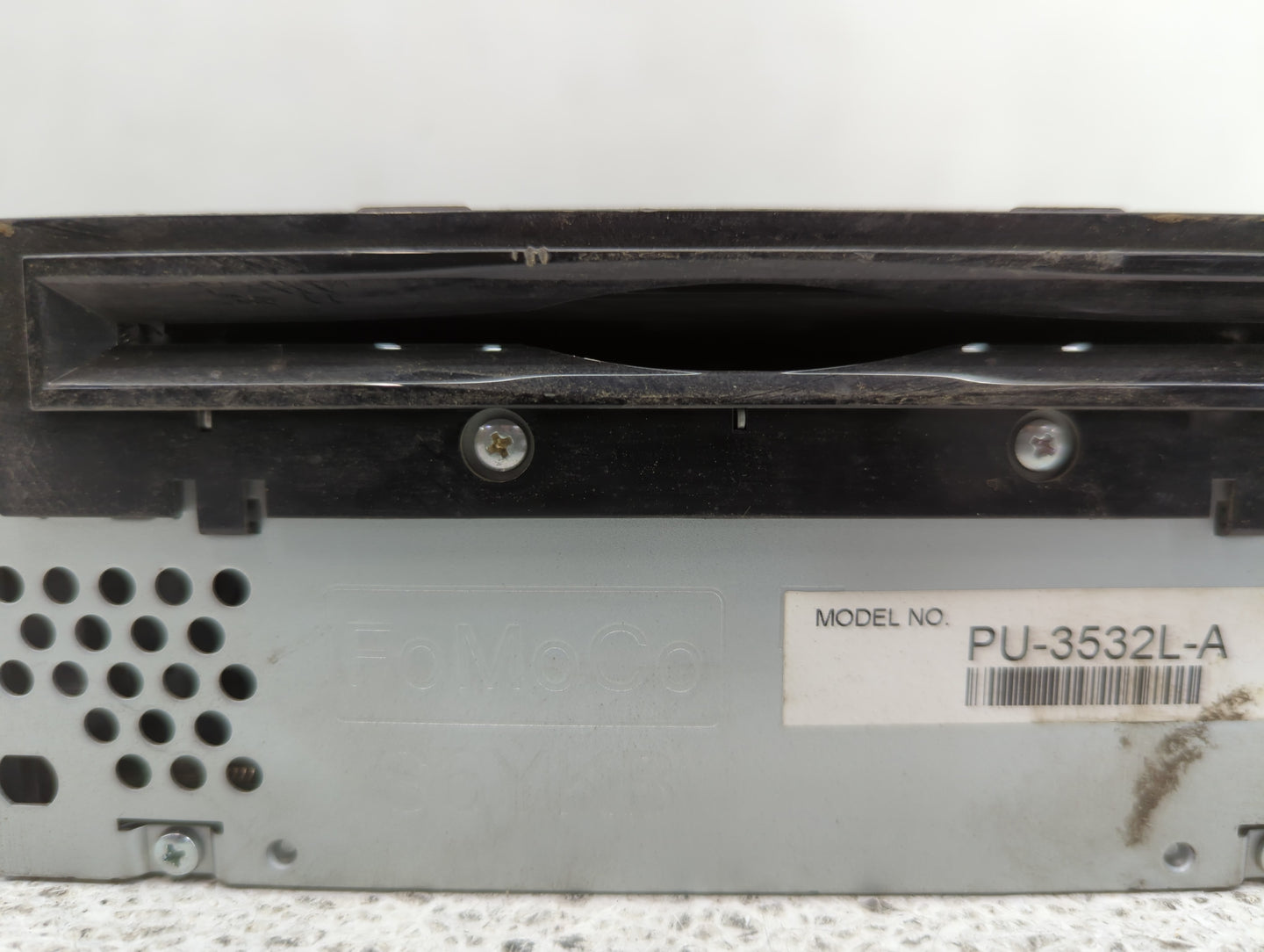 2013 Ford Explorer Radio AM FM Cd Player Receiver Replacement P/N:DB5T-19C107-BC Fits OEM Used Auto Parts - Oemusedautoparts