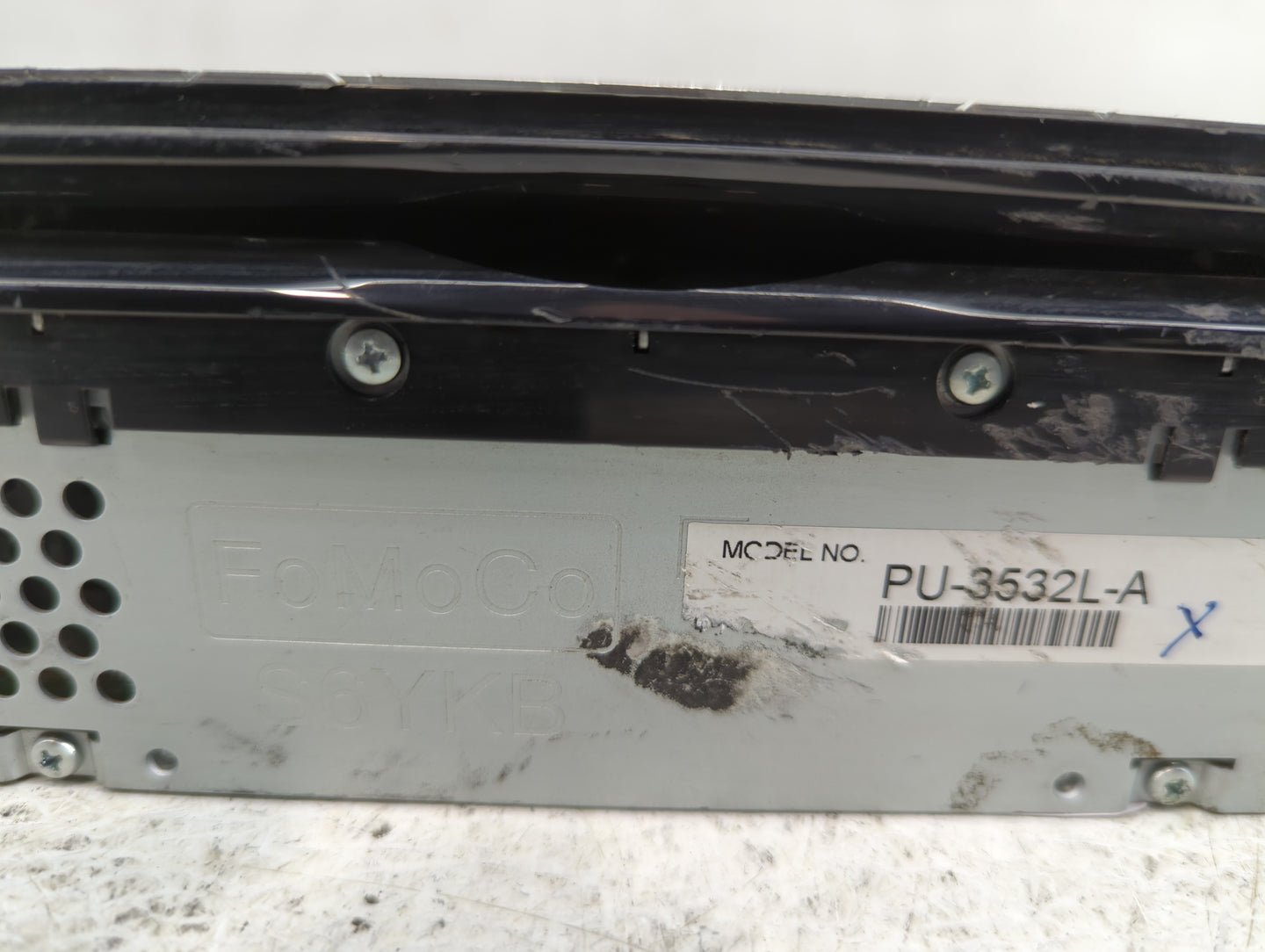 2013-2013 Ford Explorer Am Fm Cd Player Radio Receiver - Oemusedautoparts1.com