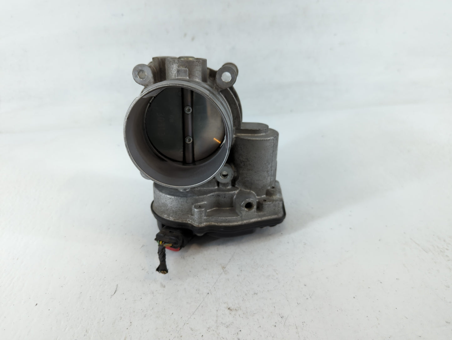 2011-2019 Ford Explorer Throttle Body P/N:AT4E-ED Fits Fits 2011 2012 2013 2014 2015 2016 2017 2018 2019 OEM Used Auto Parts