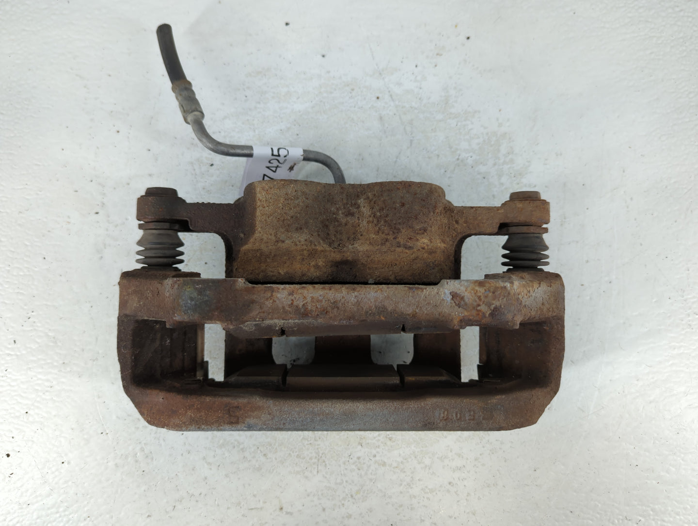 2013-2019 Ford Explorer Front Driver Left Brake Caliper - Oemusedautoparts1.com