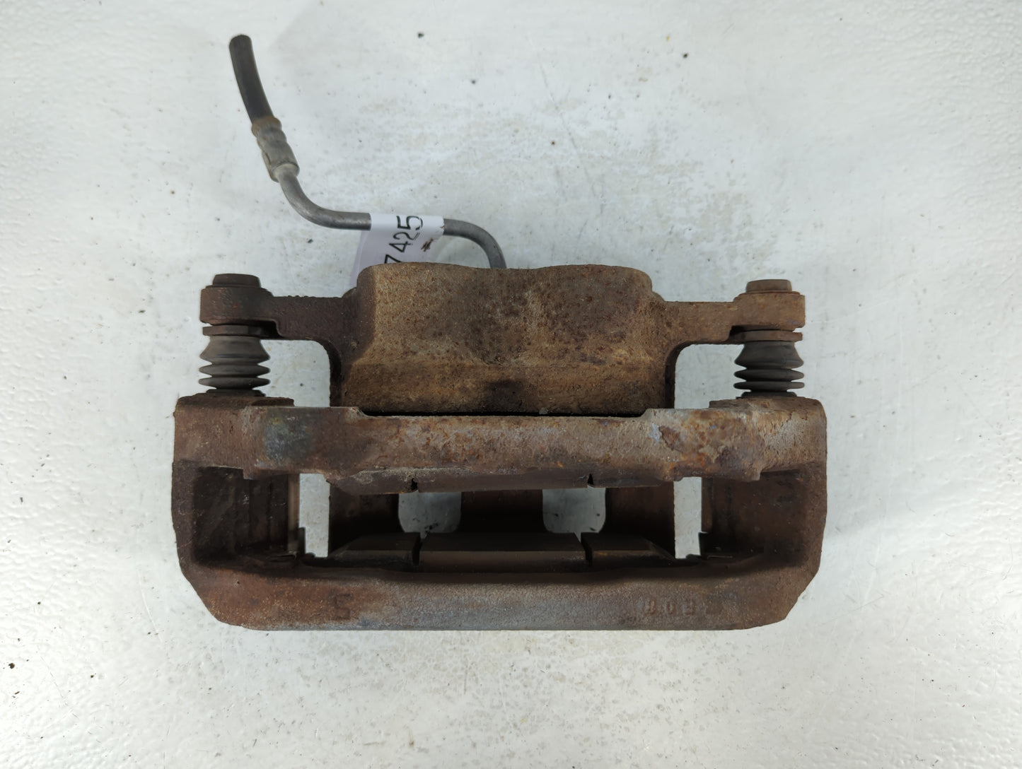 2013-2019 Ford Explorer Front Driver Left Brake Caliper - Oemusedautoparts1.com