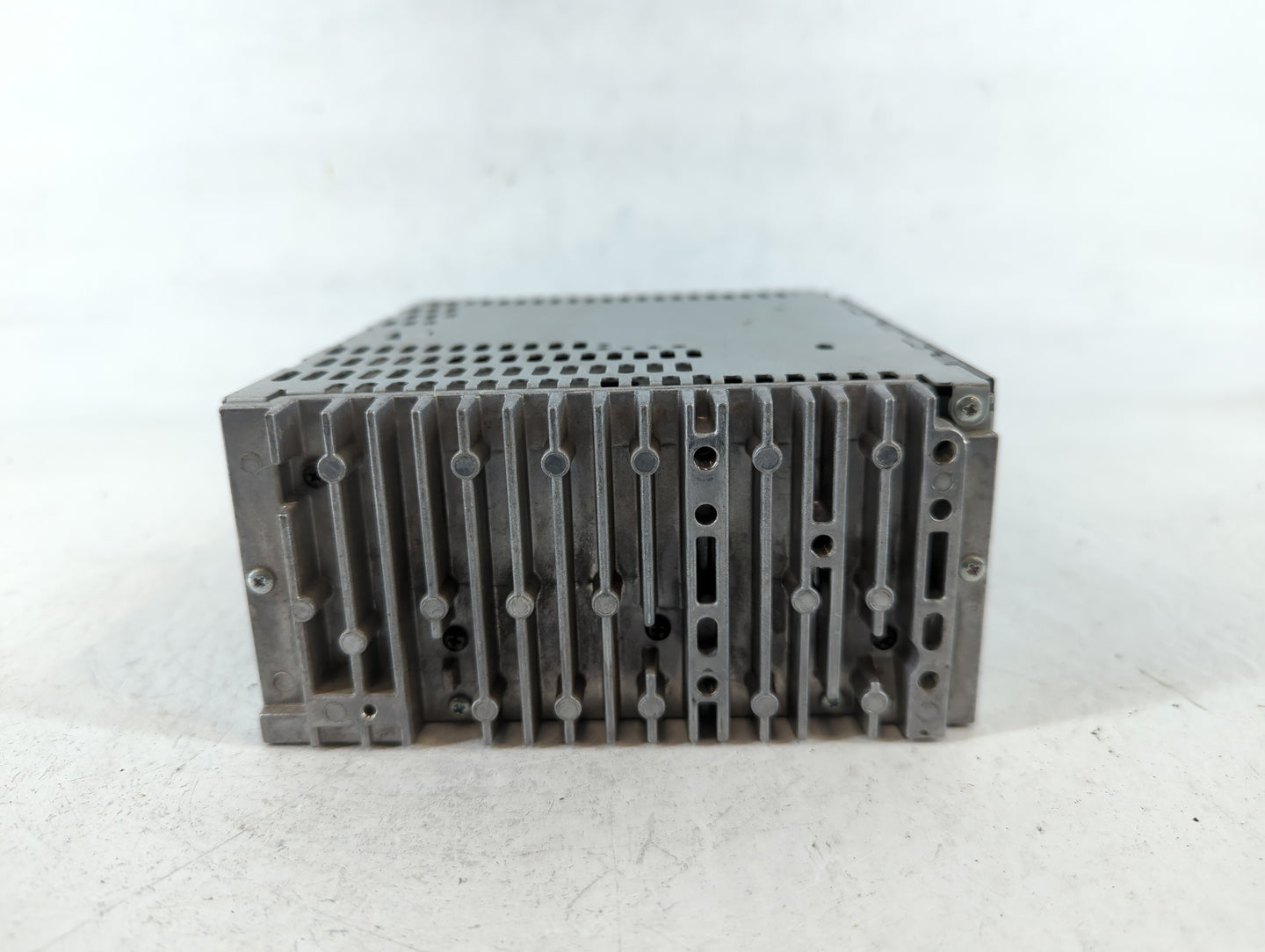 2013-2013 Ford Explorer Am Fm Cd Player Radio Receiver - Oemusedautoparts1.com